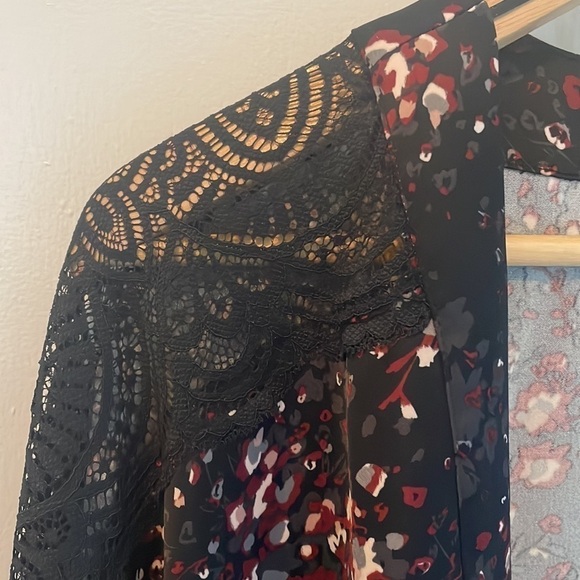 Ashley Graham Satin Printed Kimono with Lace Insert - Picture 7 of 8